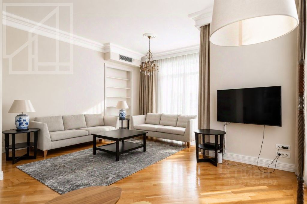 m. Arbatskaya: Apartment, 5-rooms