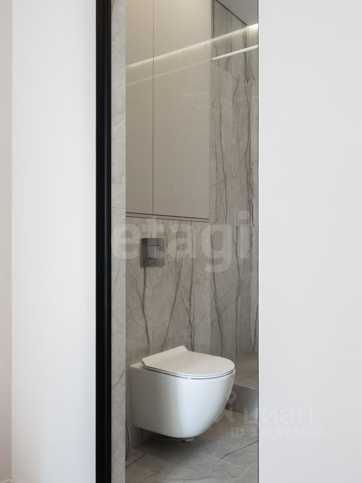 m. Serp i Molot: Apartment, 2-rooms