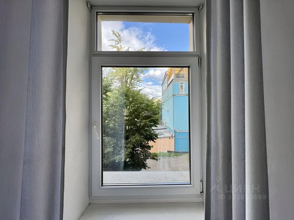 m. Barrikadnaya: Apartment, 3-rooms