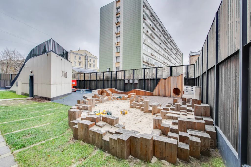 m. Komsomolskaya: Apartment, 2-rooms