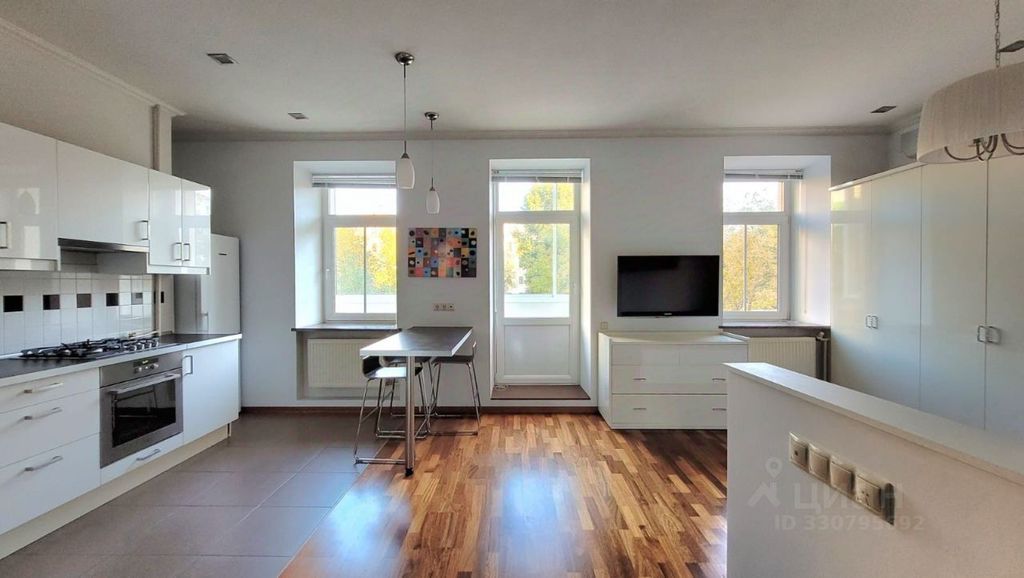 m. Sportivnaya: Apartment, studio