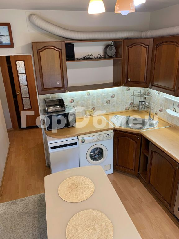 m. Bulvar Dmitriya Donskogo: Apartment, 2-rooms