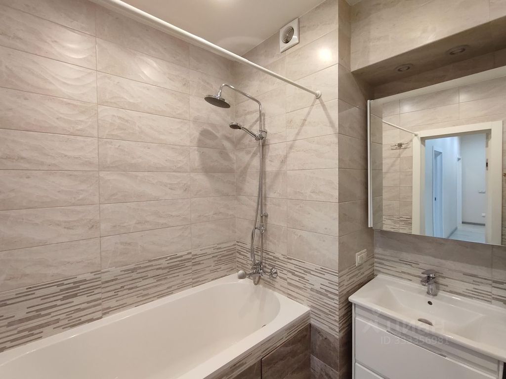 m. Aminyevskaya: Apartment, 2-rooms