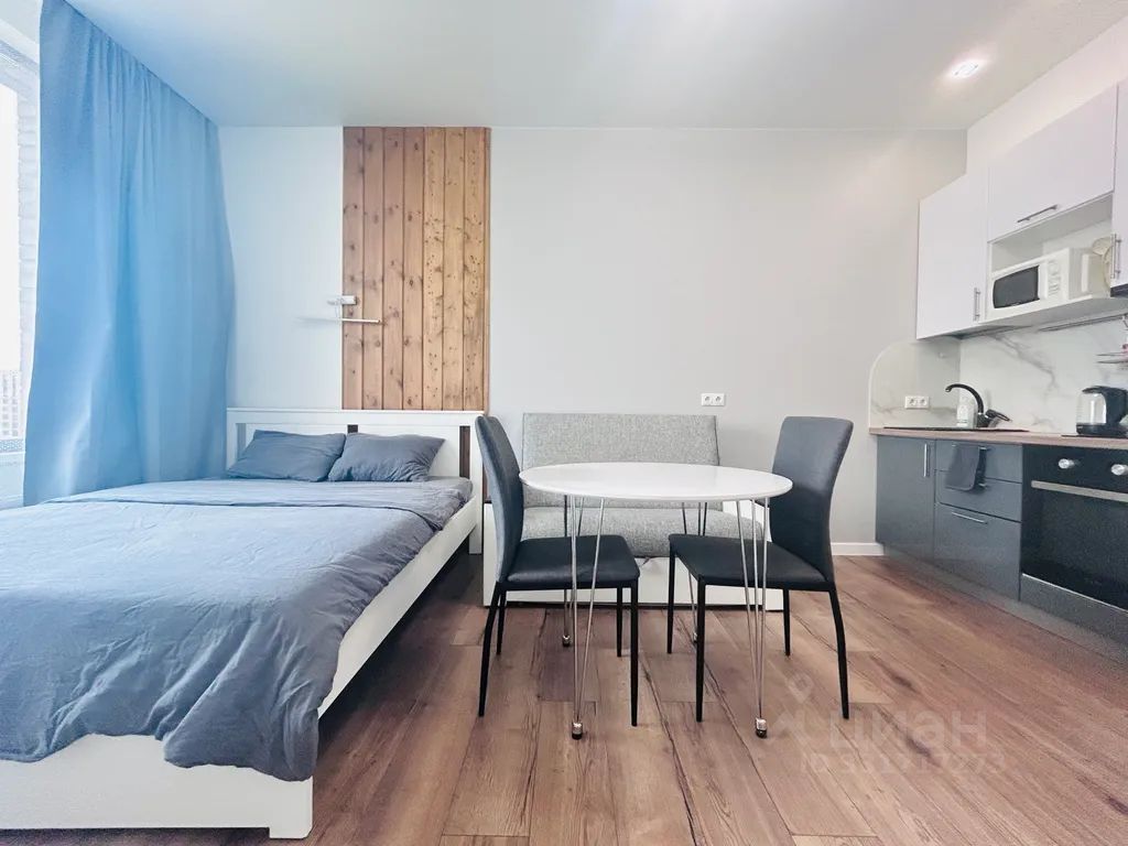 m. Shelepikha: Apartment, studio