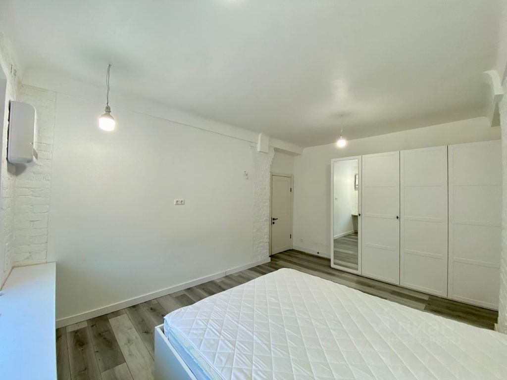 m. Shabolovskaya: Apartment, 2-rooms