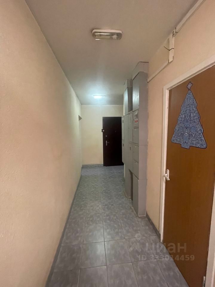 m. Universitet druzhby narodov: Apartment, 2-rooms