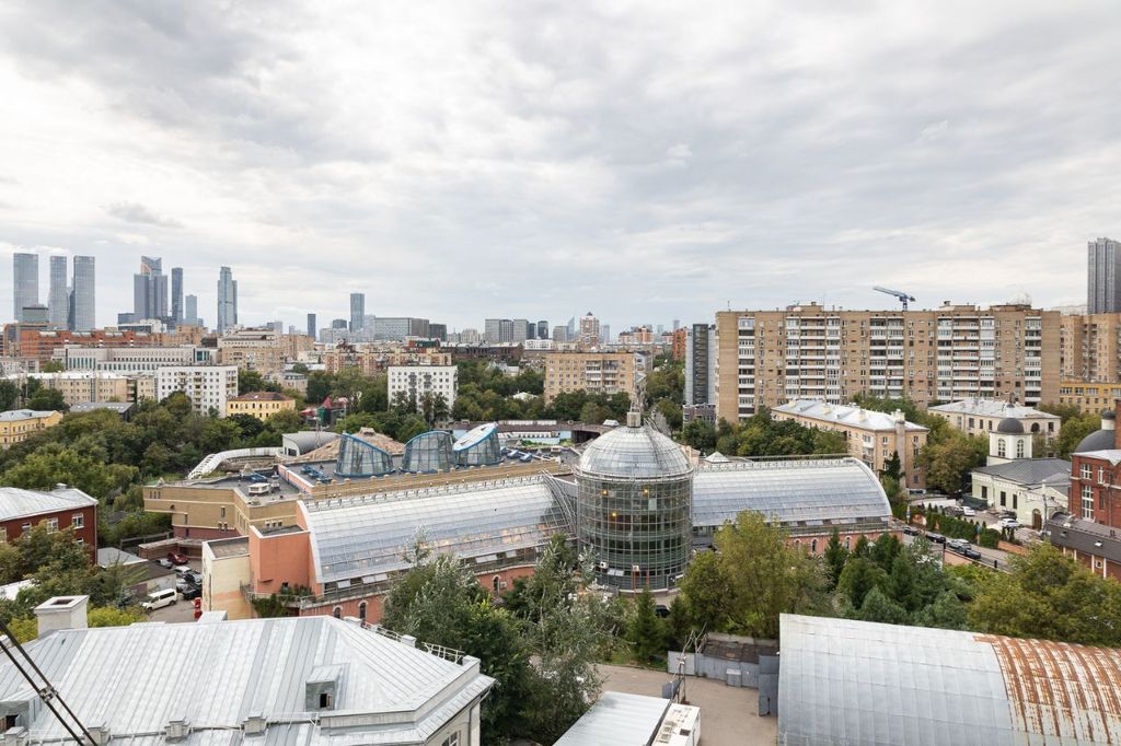 m. Barrikadnaya: Apartment, 2-rooms