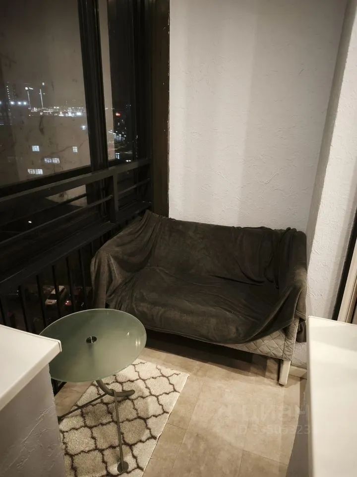 m. ZIL: Apartment, 1-rooms