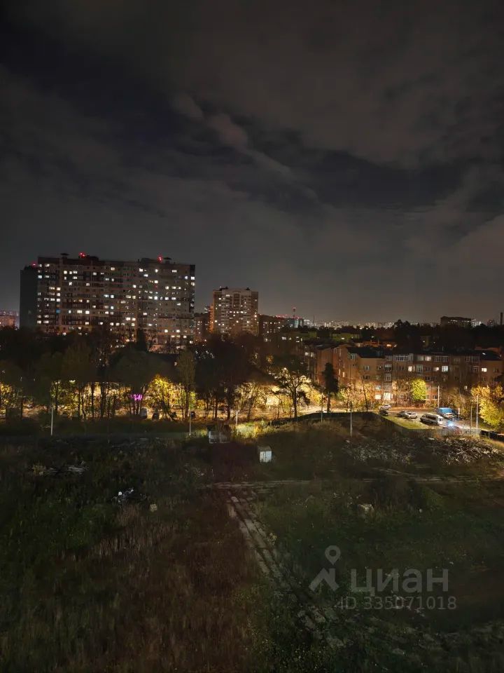 m. Krasnogorskaya: Apartment, studio