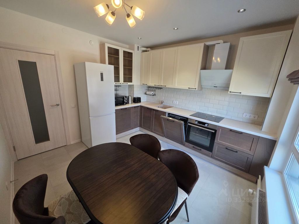 m. Aminyevskaya: Apartment, 2-rooms