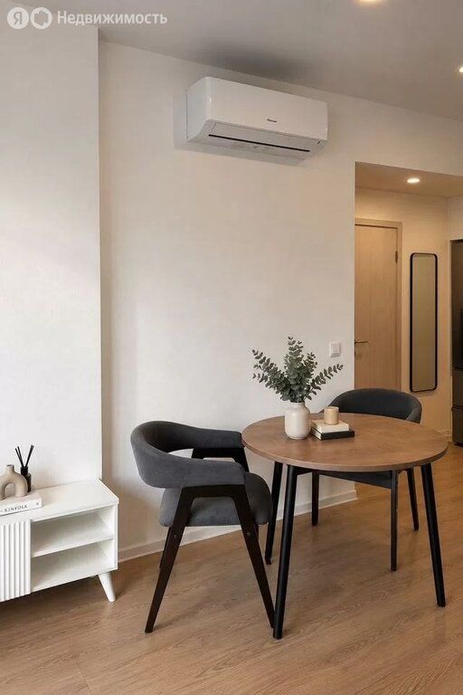 m. Likhobory: Apartment, 1-rooms
