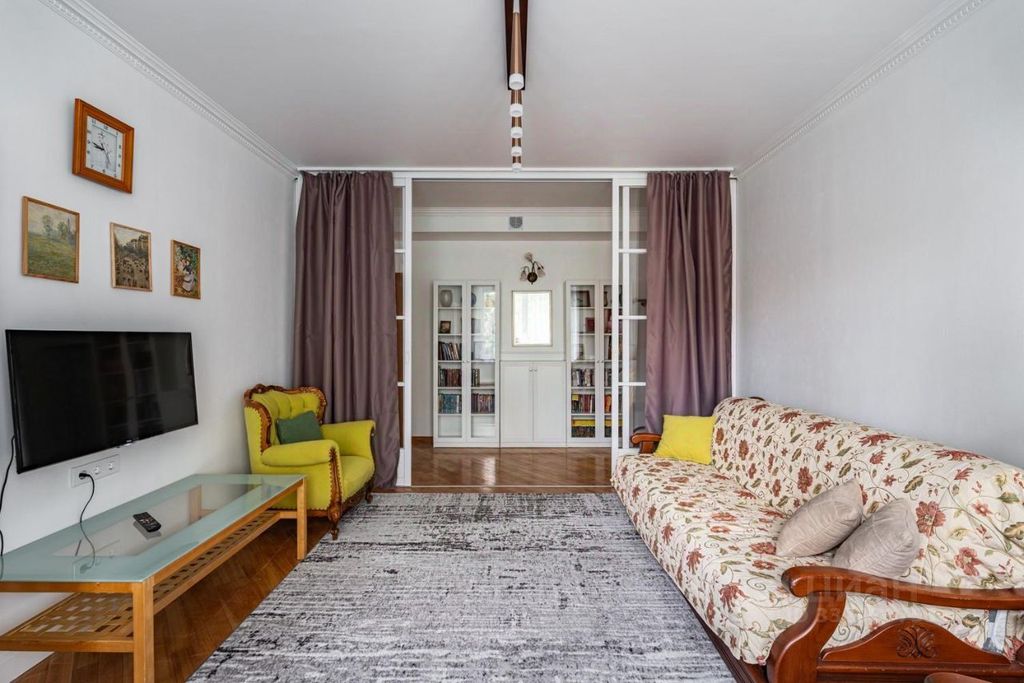 m. Ulitsa 1905 goda: Apartment, 2-rooms