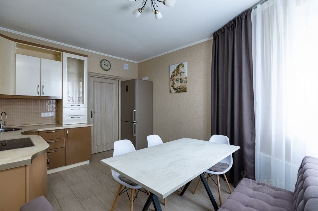 m. Myakinino: Apartment, 2-rooms