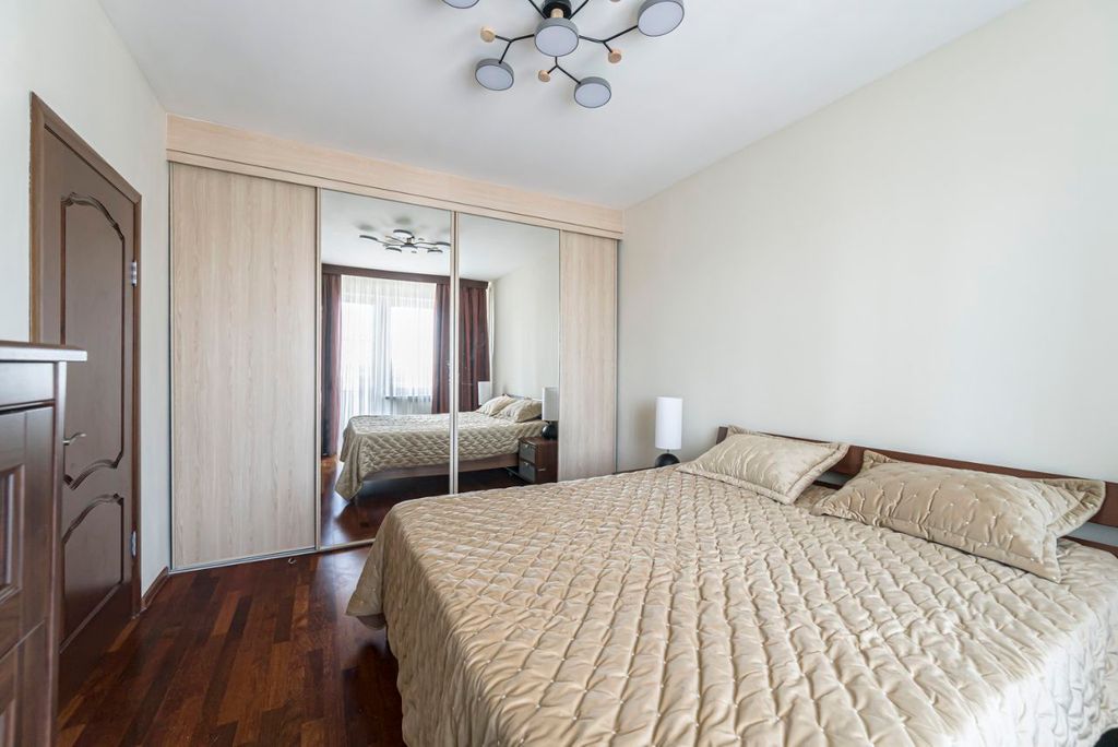 m. Kievskaya: Apartment, 2-rooms