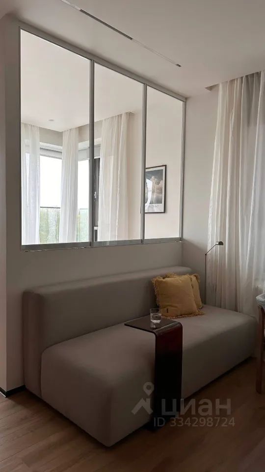 m. Kalitniki: Apartment, studio