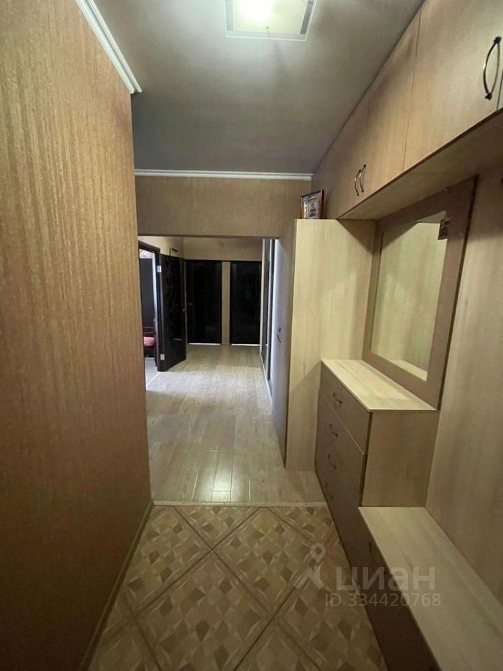 m. Nekrasovka: Apartment, 3-rooms