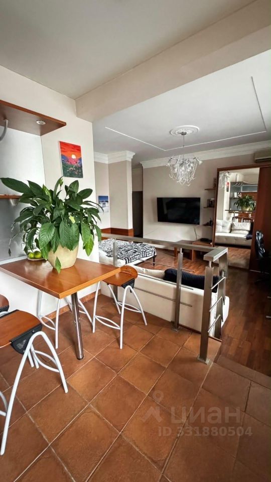 m. Kutuzovskaya: Apartment, studio