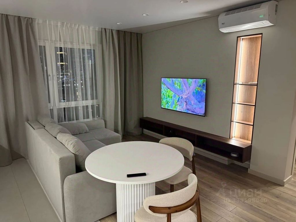 m. Park Pobedy: Apartment, 2-rooms