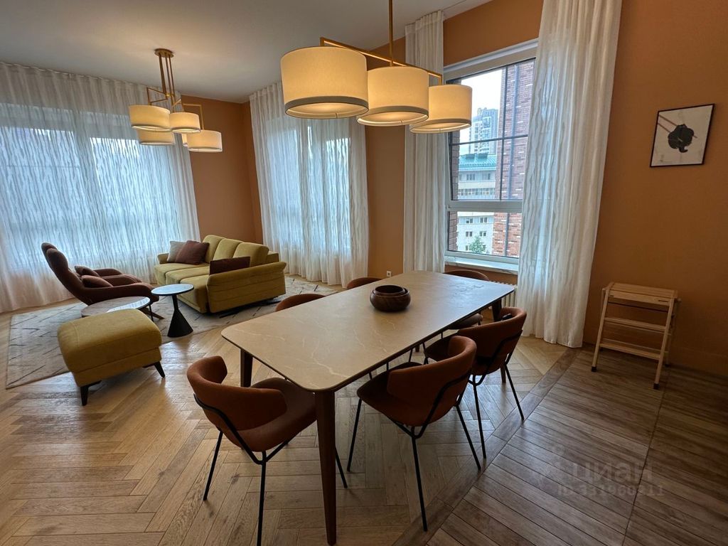 m. Delovoy tsentr (Vystavochnaya): Apartment, 3-rooms