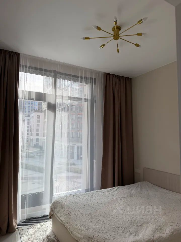 m. ZIL: Apartment, 2-rooms