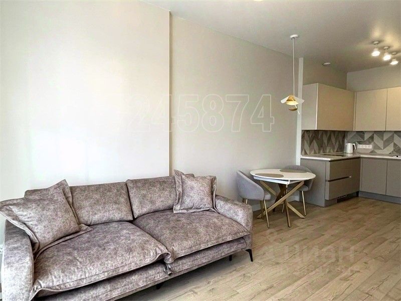 m. Molodezhnaya: Apartment, 2-rooms