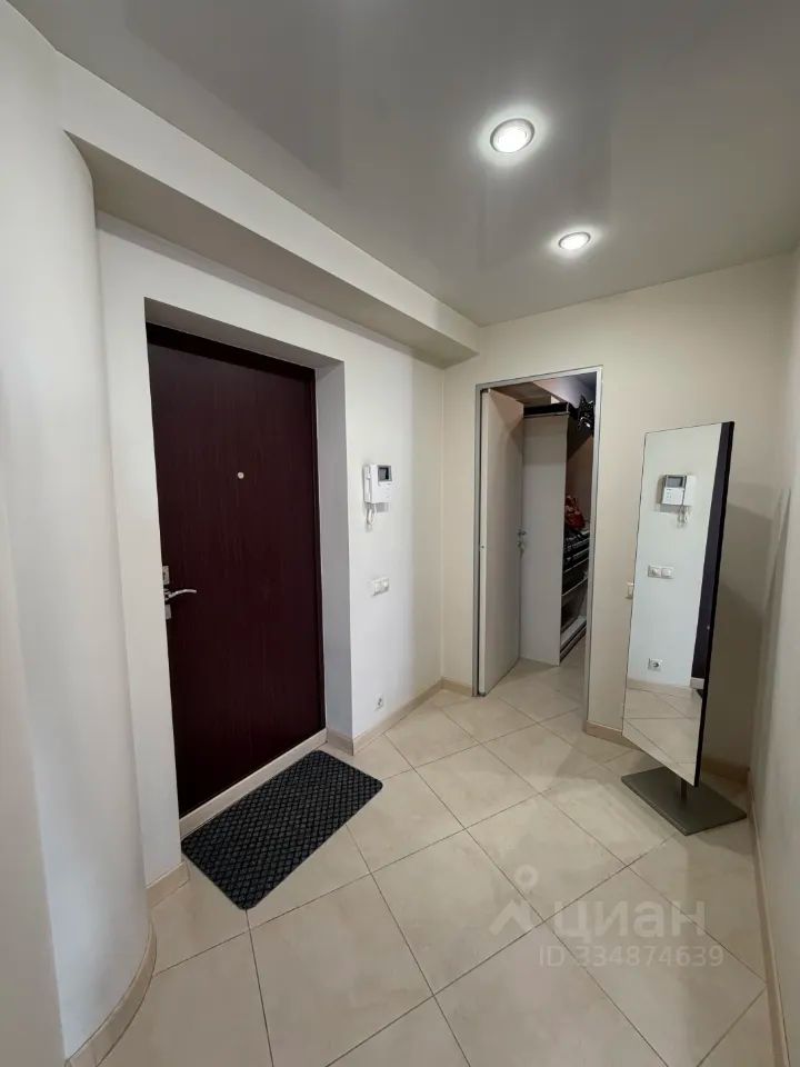 m. Kuzminki: Apartment, 2-rooms