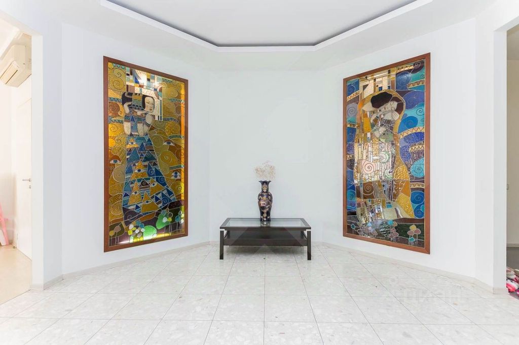 m. Arbatskaya: Apartment, 4-rooms
