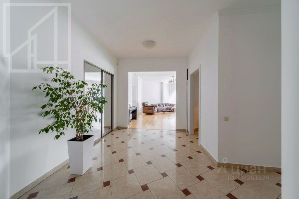 m. Park kultury: Apartment, 4-rooms