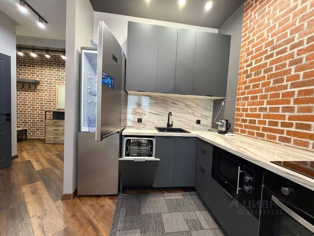 m. ZIL: Apartment, 1-rooms