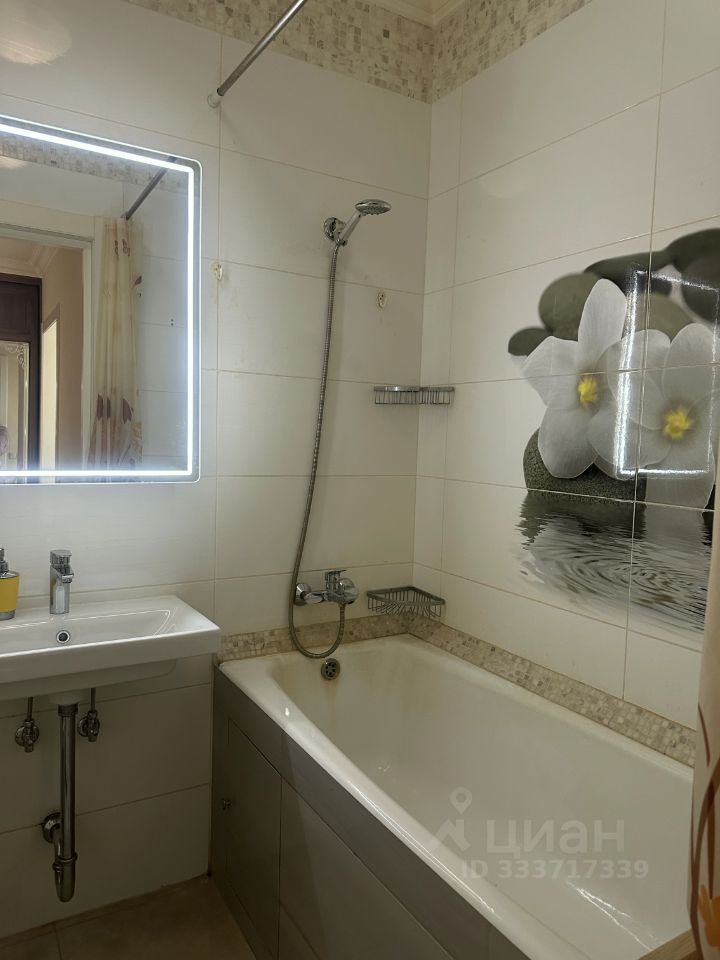 m. Narodnoe Opolchenie: Apartment, 1-rooms