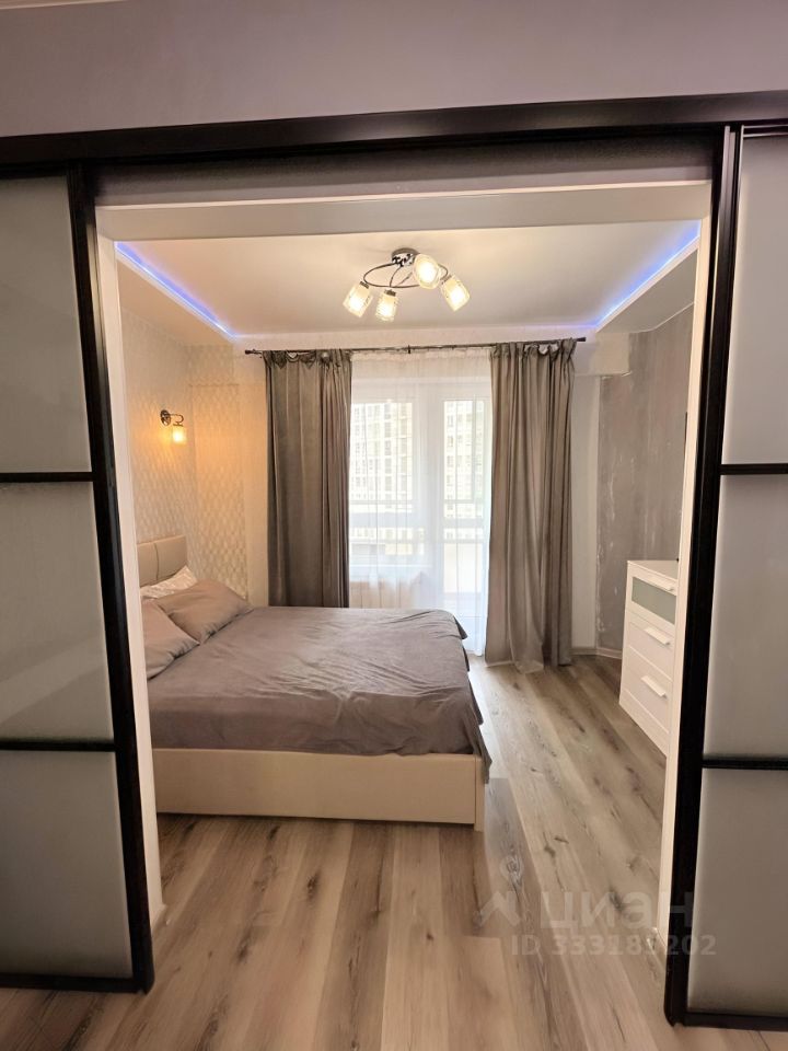 m. Fiztekh: Apartment, studio