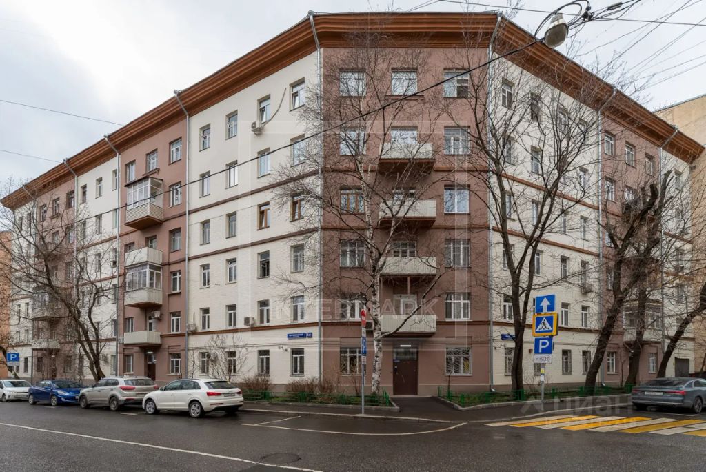 m. Arbatskaya: Apartment, 2-rooms