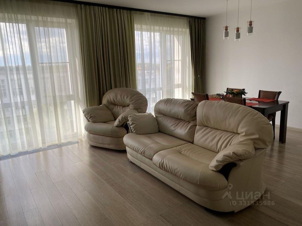 m. Saltykovskaya: Apartment, 3-rooms