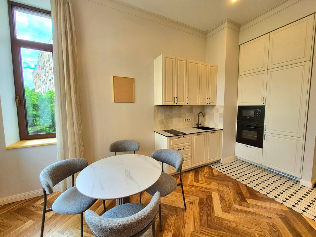 m. Oktyabrskoe pole: Apartment, 1-rooms