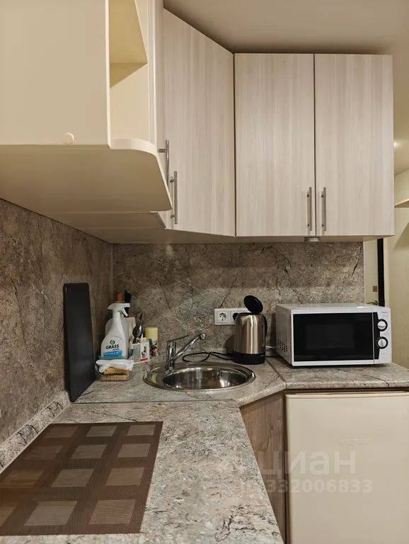 m. Prazhskaya: Apartment, studio