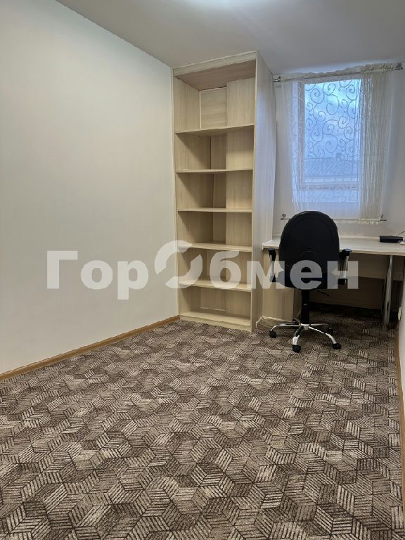 m. Barrikadnaya: Apartment, 3-rooms