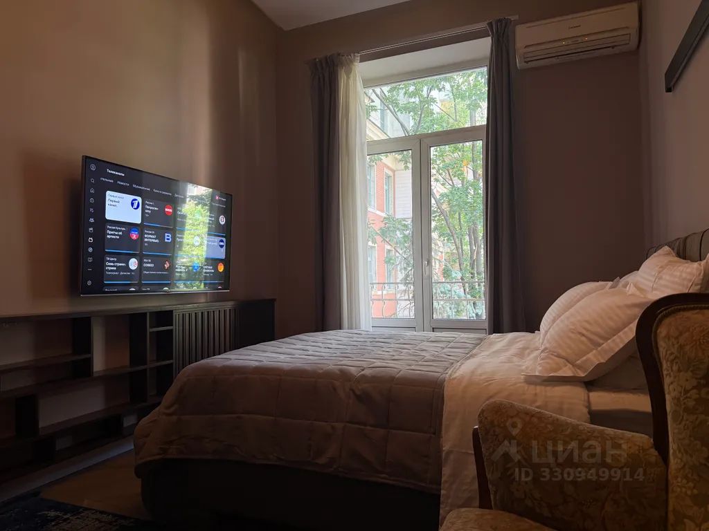 m. Tverskaya: Apartment, 2-rooms