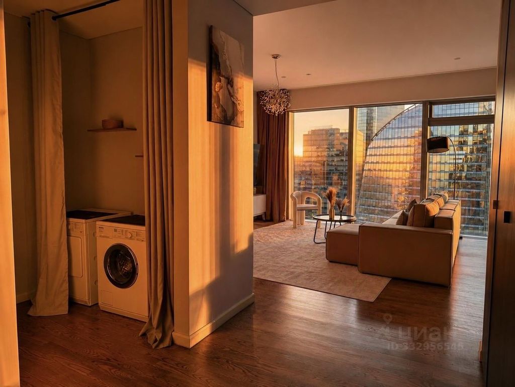 m. Delovoy tsentr: Apartment, 2-rooms