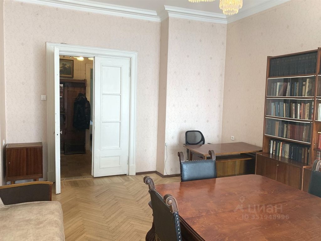 m. Okhotny ryad: Apartment, 2-rooms