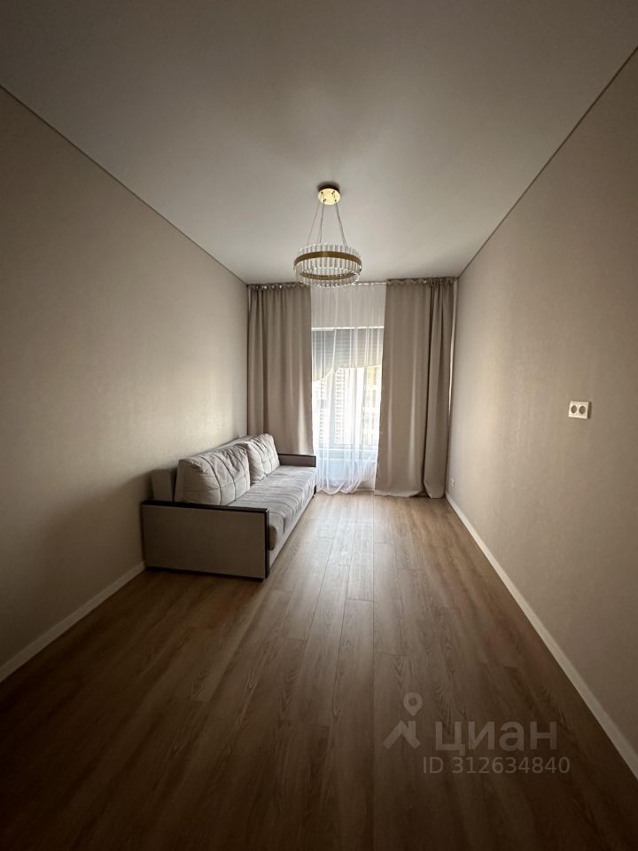m. Strogino: Apartment, 2-rooms