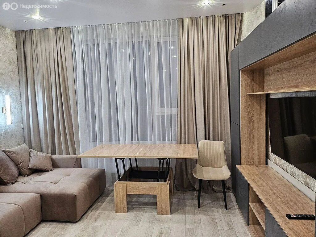 m. Moskva Tovarnaya: Apartment, studio