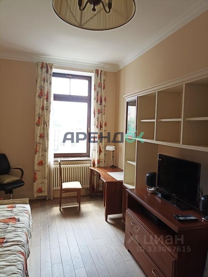 m. Trubnaya: Apartment, 4-rooms
