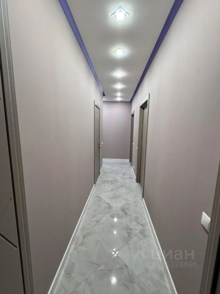 m. ZIL: Apartment, 2-rooms