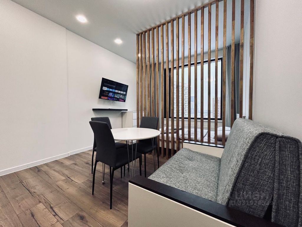 m. Shelepikha: Apartment, studio