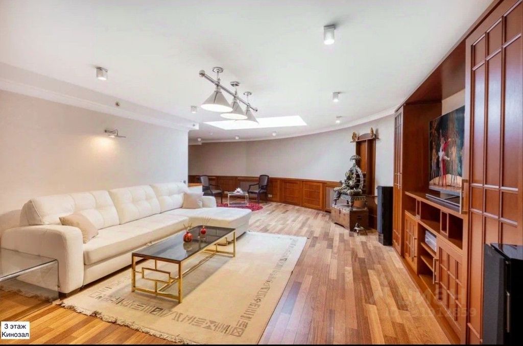 m. Minskaya: Apartment, 6-rooms