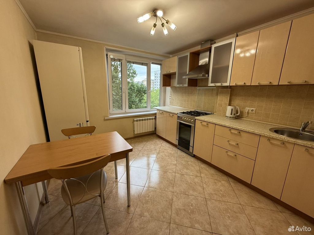 m. Tsvetnoy bulvar: Apartment, 2-rooms