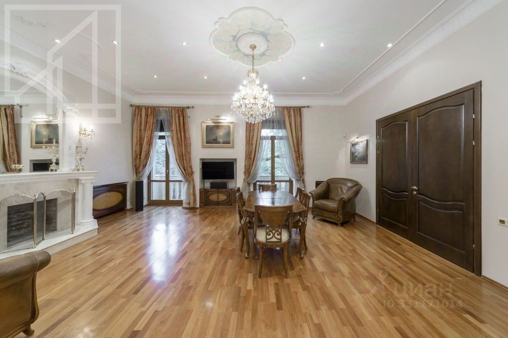 m. Mayakovskaya: Apartment, 3-rooms