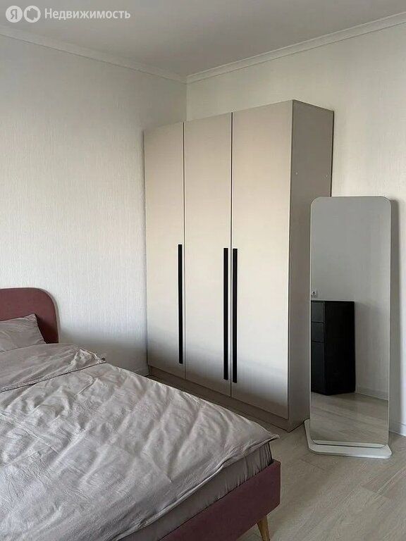 m. Oktyabrskoe pole: Apartment, 1-rooms