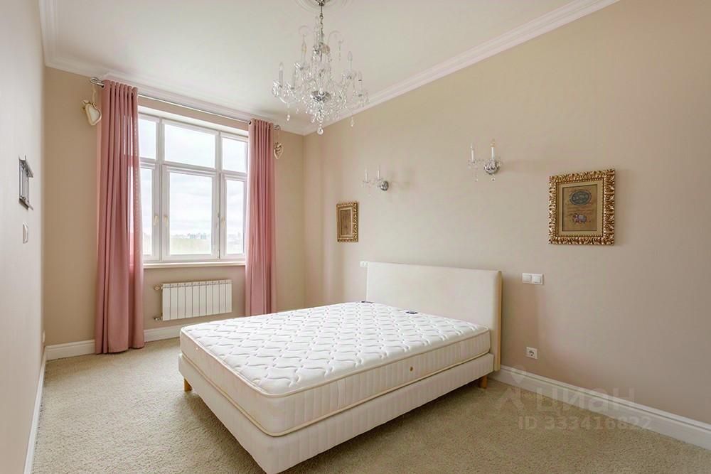 m. Lomonosovsky prospekt: Apartment, 2-rooms