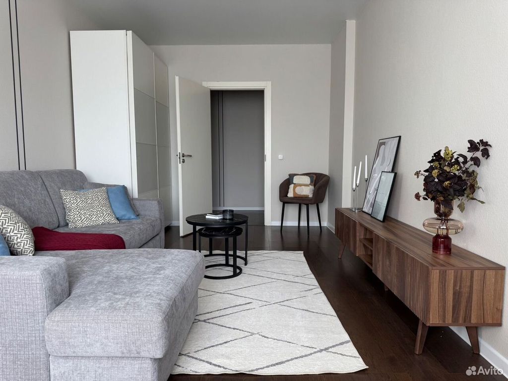 m. Ulitsa 1905 goda: Apartment, 2-rooms